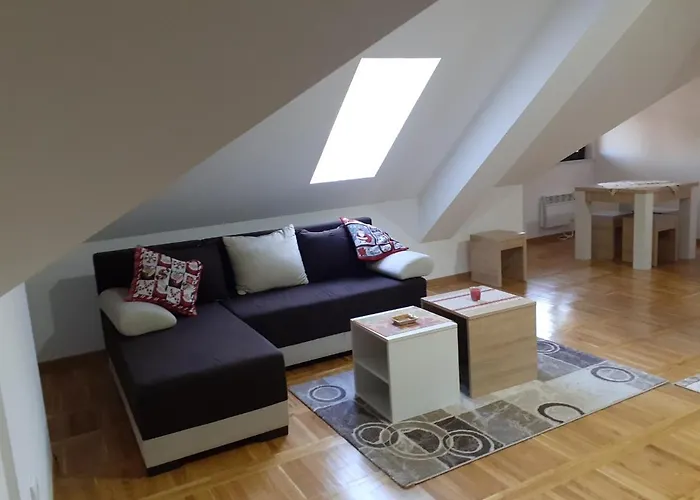 公寓 Apartman Zlatibor 兹拉蒂博尔